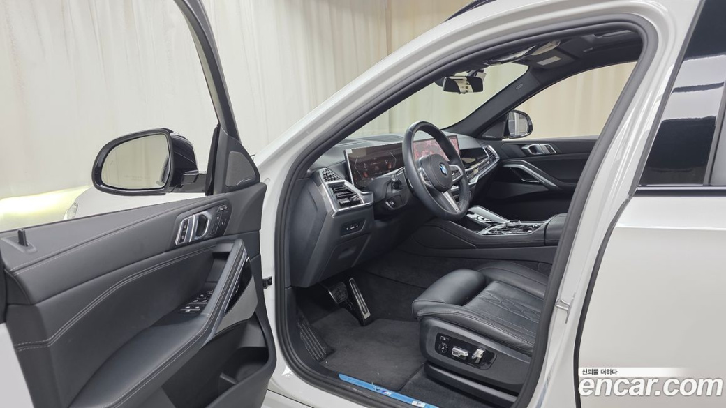BMW X6 xDrive40i M Sport, 2025
