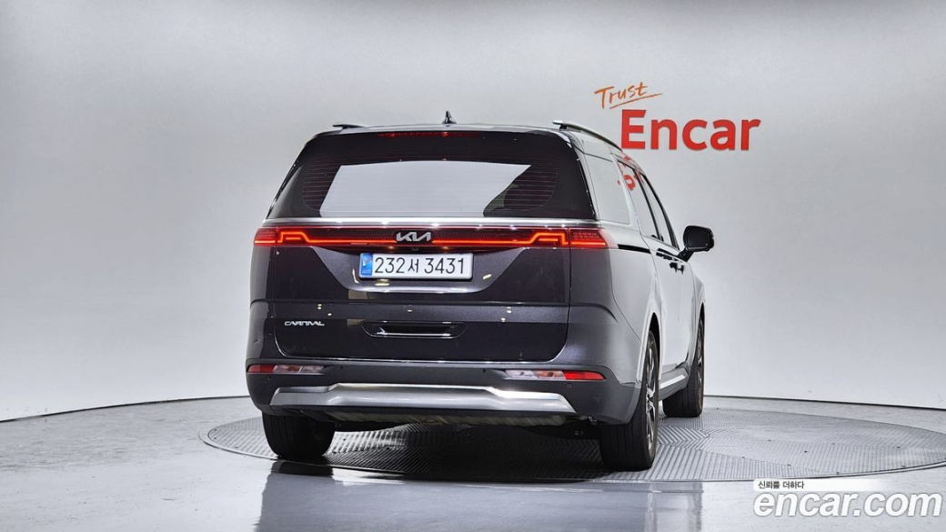 Kia Carnival 9-Seater Signature, 2023