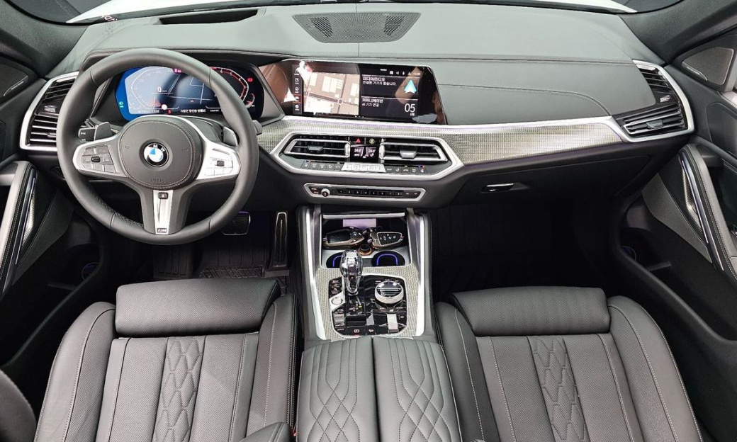 BMW X6 xDrive40i M Sport, 2023