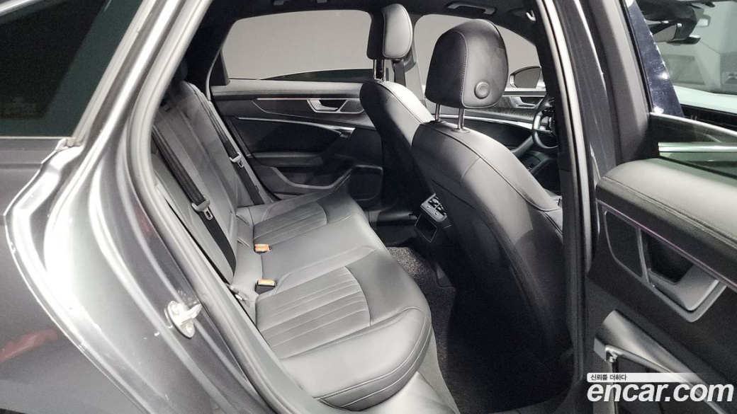 Audi A6 45 TFSI Quattro Premium, 2023