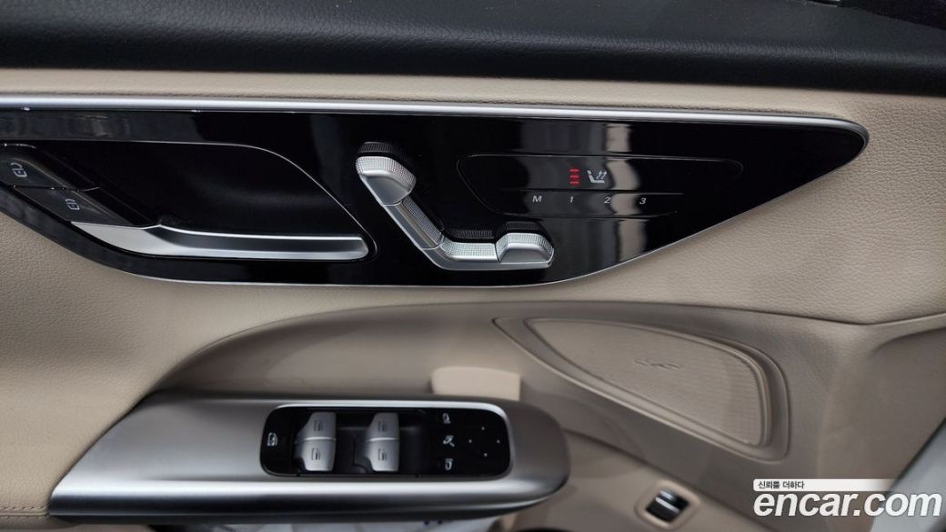 Mercedes-Benz C-Class C300 4MATIC Avantgarde, 2023