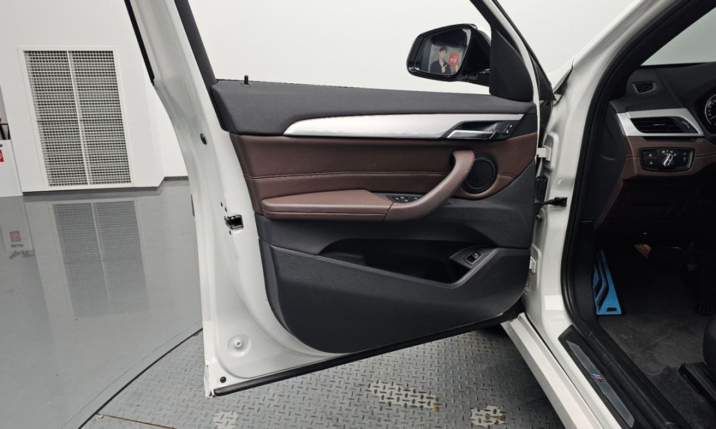 BMW X1 xDrive 20i M Sport, 2022