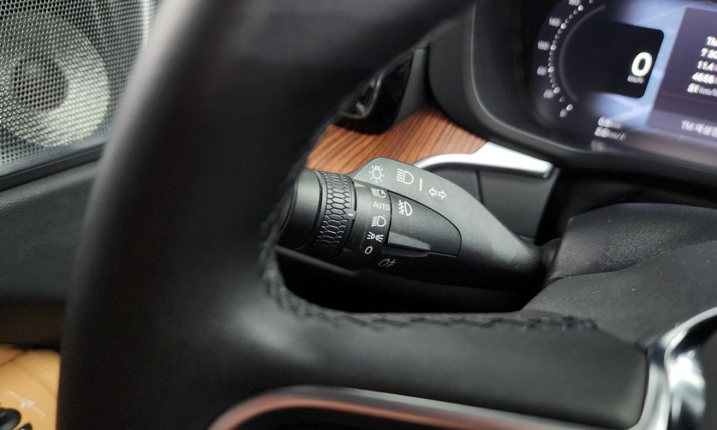 Volvo XC60 B5 Ultra Bright, 2025