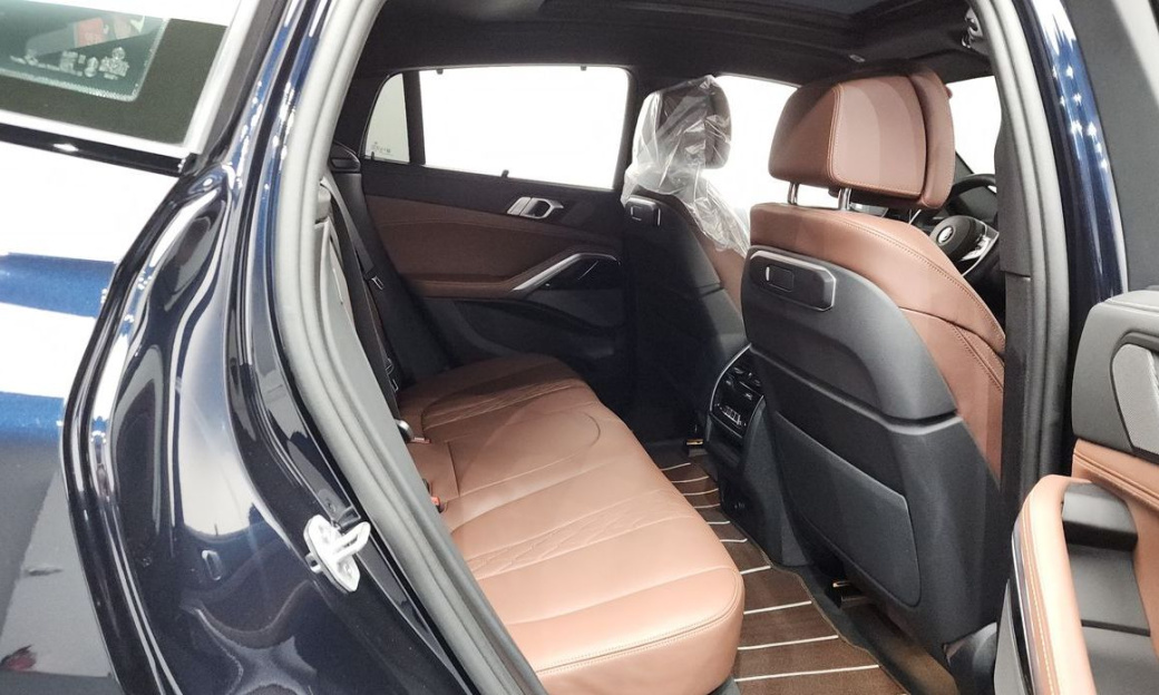 BMW X6 xDrive40i M Sport, 2025