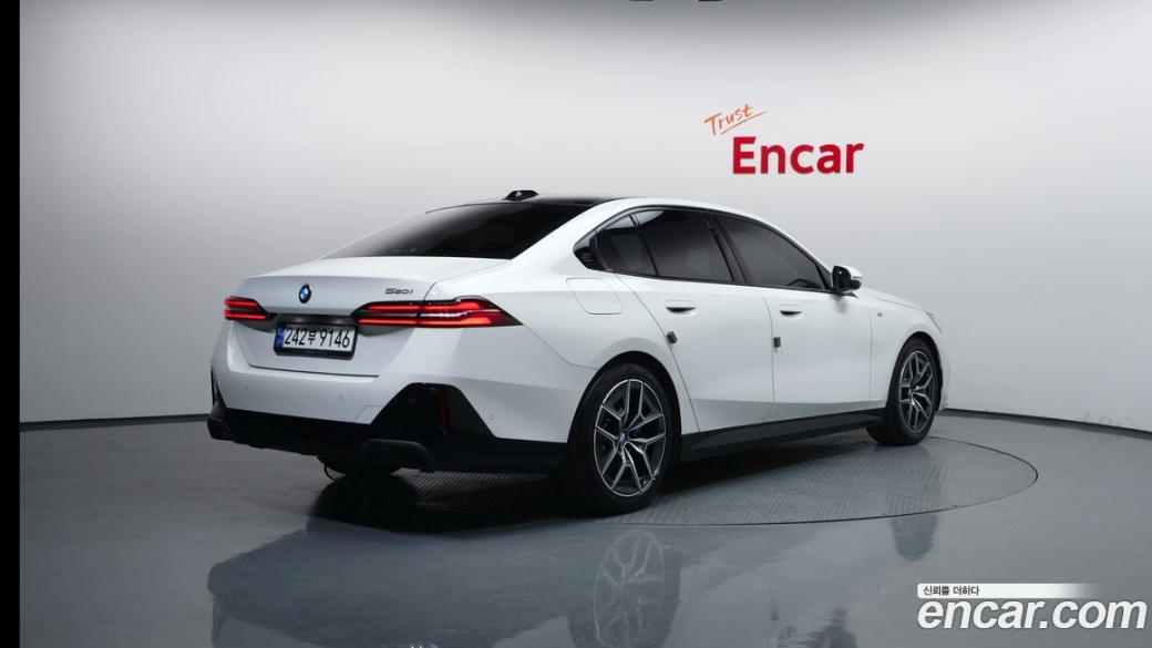 BMW 5-Series 520i M Sport, 2024