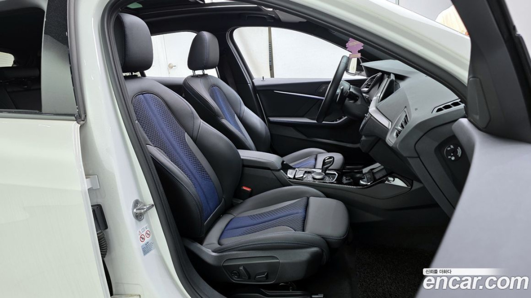 BMW 1-Series 120i M Sports, 2023