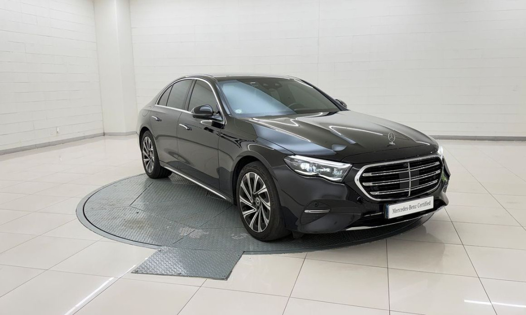 Mercedes-Benz E-Class E300 4MATIC Exclusive, 2024