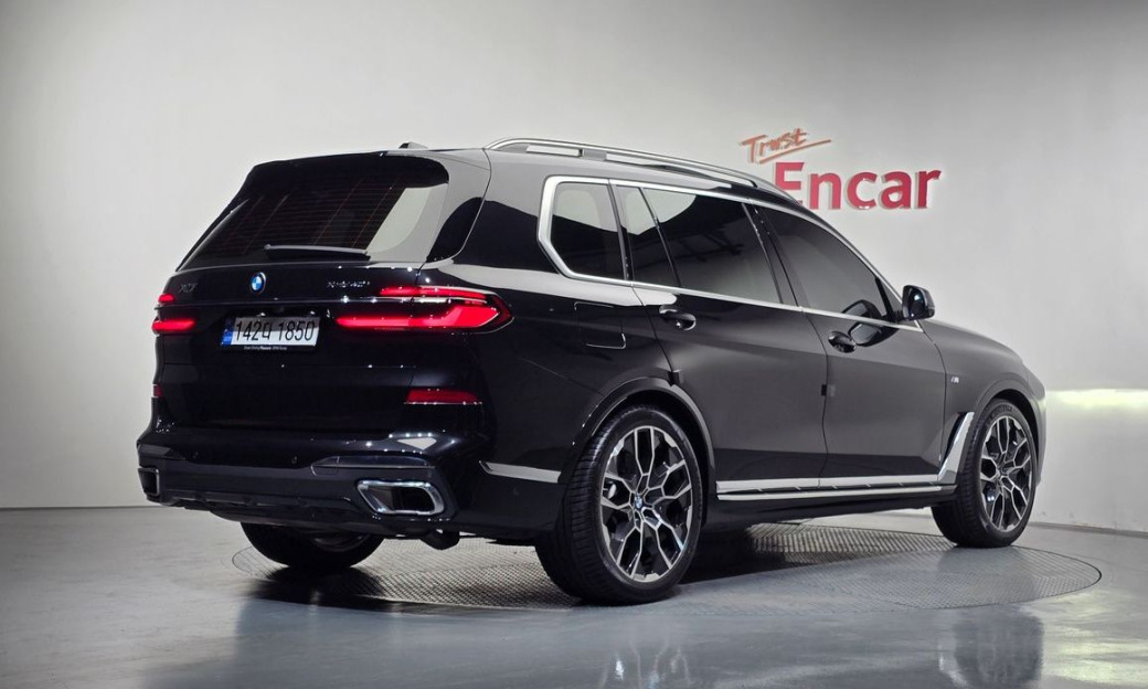 BMW X7 xDrive 40i M Sport 6STR, 2025