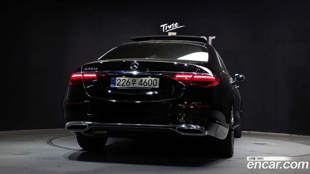Mercedes-Benz S-Class S350 d, 2022