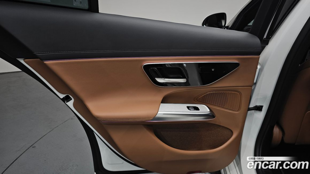 Mercedes-Benz E-Class E220d 4MATIC Exclusive, 2024