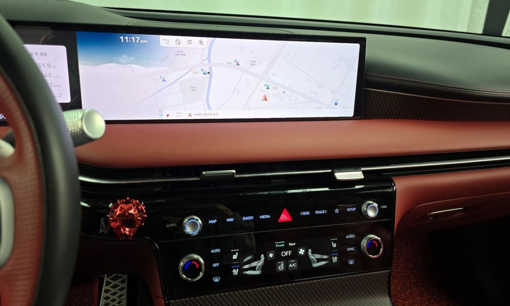 Genesis G80 Gasoline 2.5 Turbo AWD, 2025