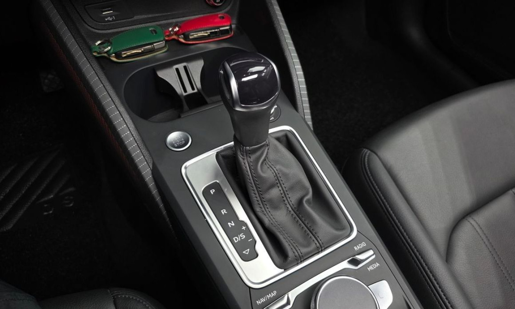 Audi Q2 35 TDI Premium, 2023