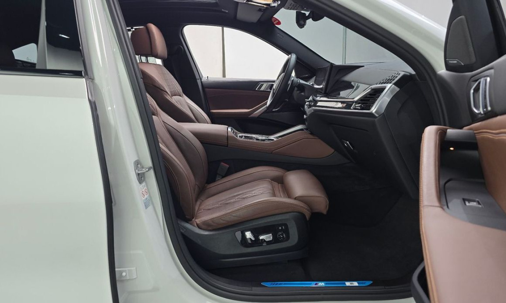 BMW X6 xDrive40i M Sport, 2024