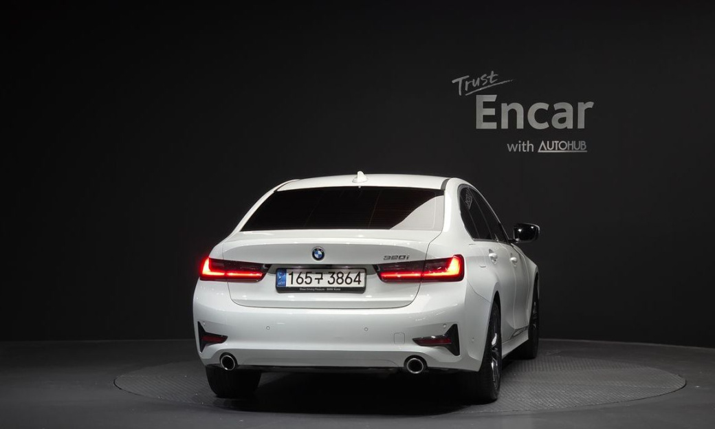 BMW 3-Series 320i, 2022