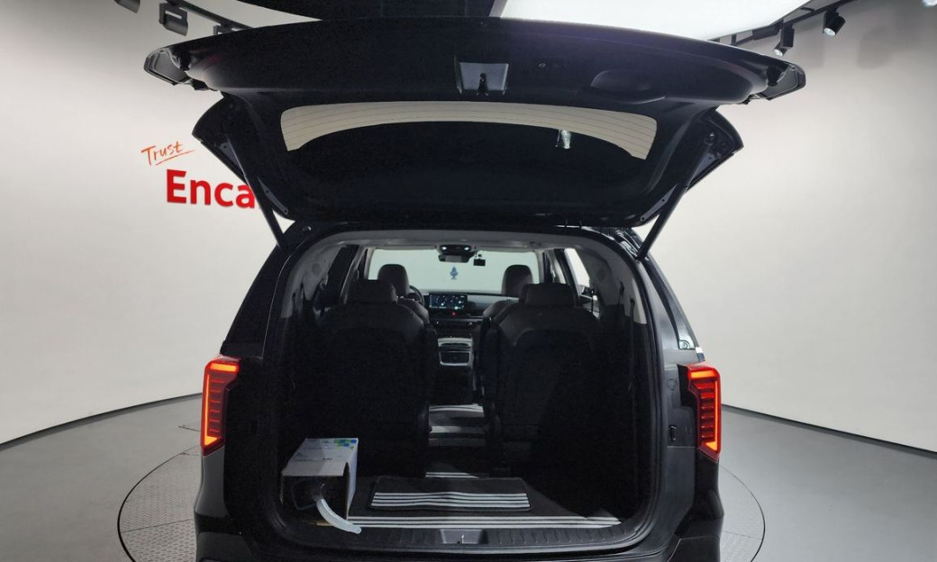 Kia Carnival 9-Seater Noblesse, 2025