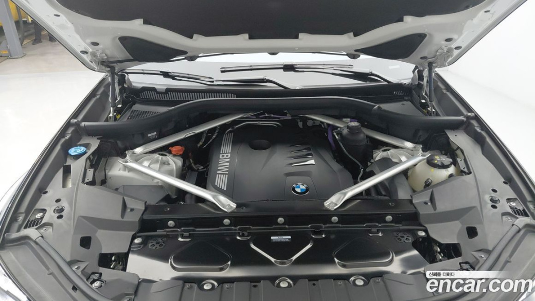 BMW X5 xDrive 40i M Sport, 2024