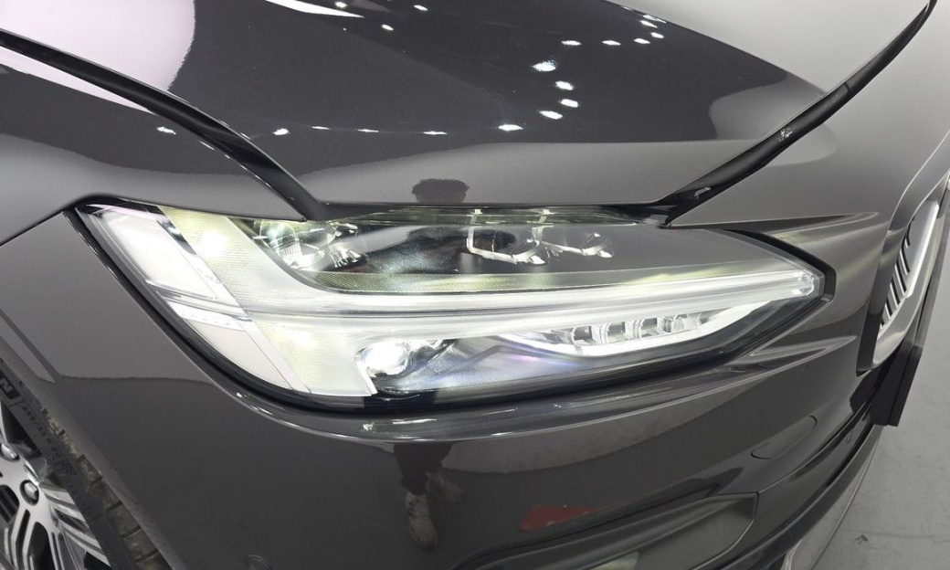 Volvo S90 B6 AWD Ultra Bright, 2025