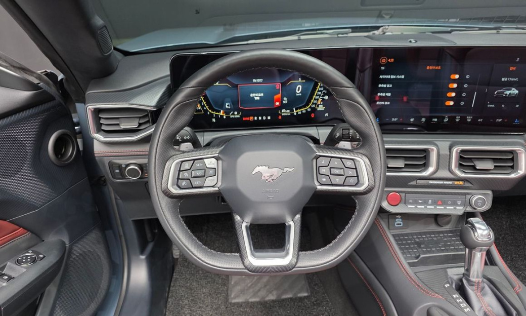Ford Mustang 2.3 Ecoboost Premium Convertible, 2024