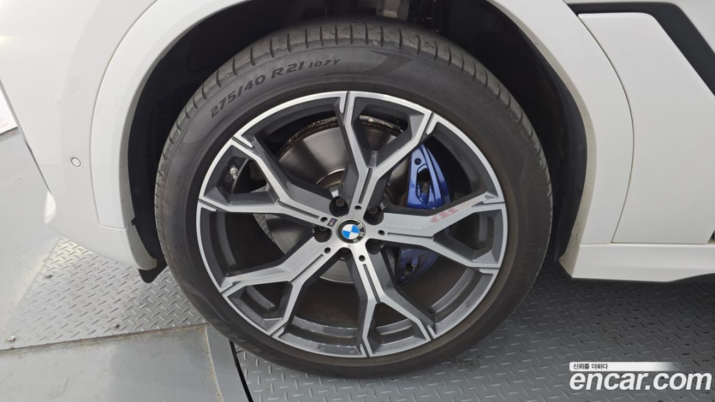 BMW X6 xDrive40i M Sport, 2022