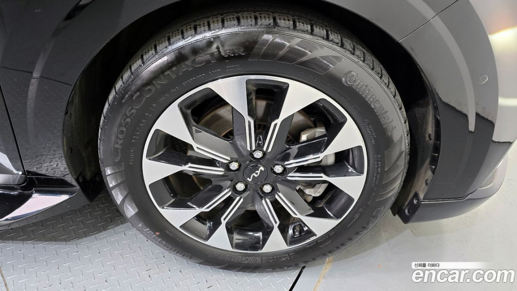 Kia Carnival 9-Seater Hi-Limousine, 2022