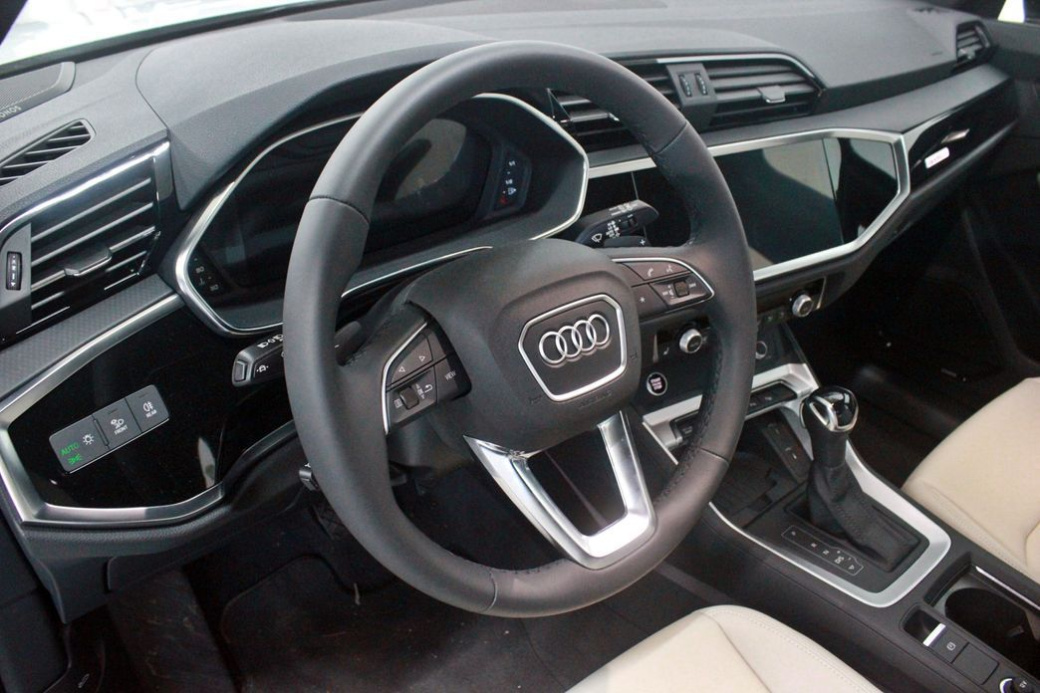 Audi Q3 40 TFSI Quattro Premium, 2026