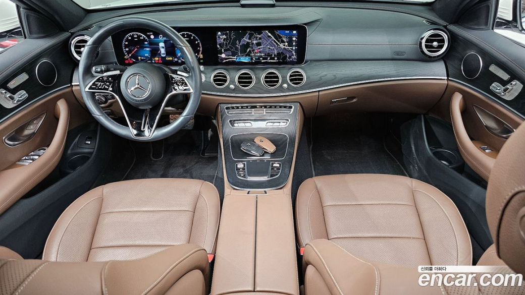 Mercedes-Benz E-Class E250 AMG Line, 2023