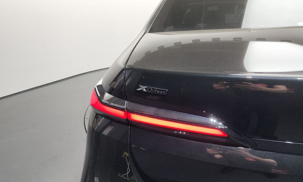 BMW 7-Series 740i xDrive M Sport, 2025