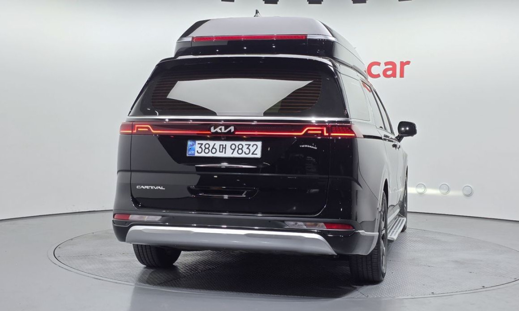 Kia Carnival 7-Seater Hi-Limousine, 2022