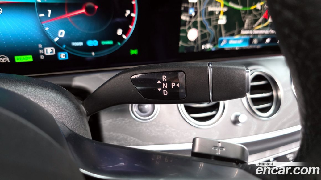 Mercedes-Benz E-Class E350 4MATIC AMG Line, 2023