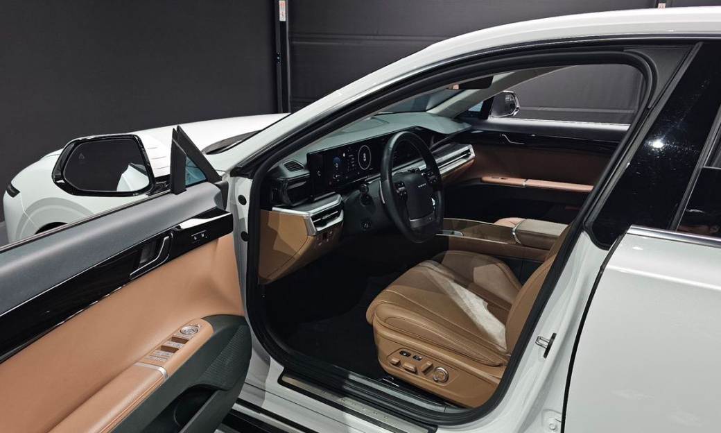 Hyundai Grandeur 2,5 Gasoline 2WD, 2023