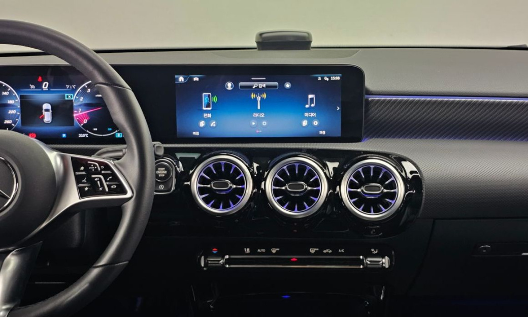Mercedes-Benz A-Class A220 Hatchback, 2025