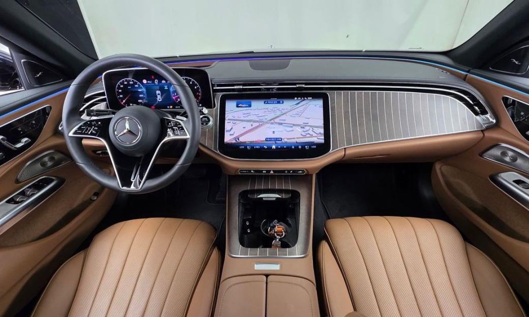 Mercedes-Benz E-Class E450 4MATIC, 2024