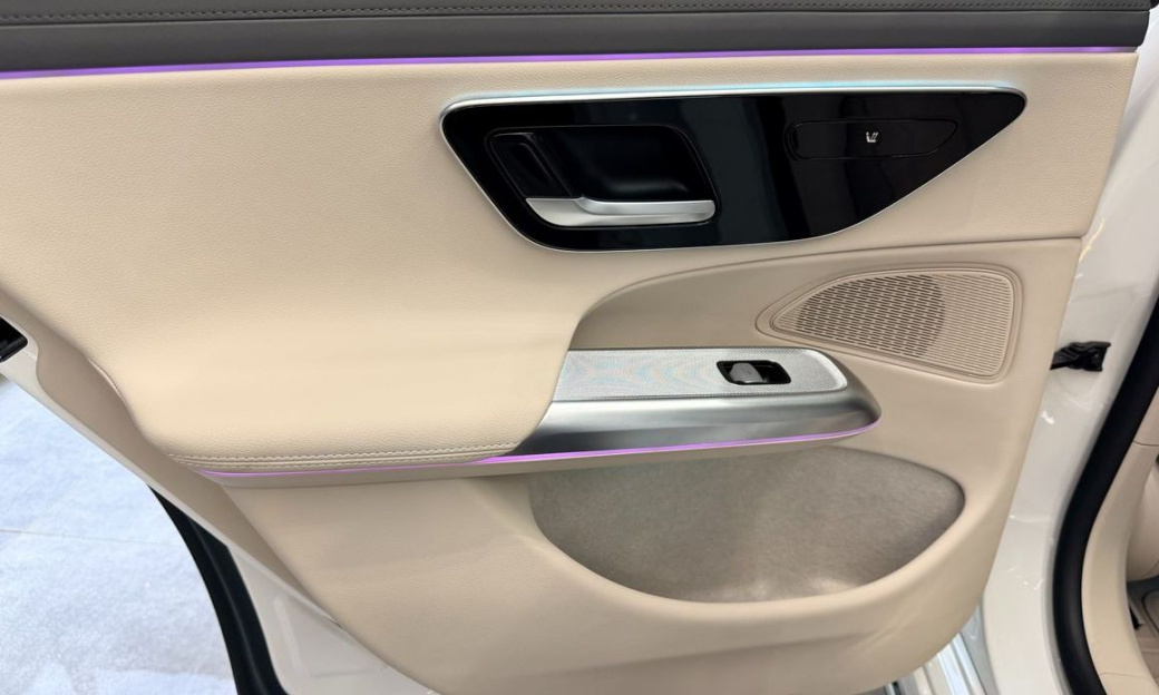 Mercedes-Benz E-Class E220d 4MATIC Exclusive, 2024