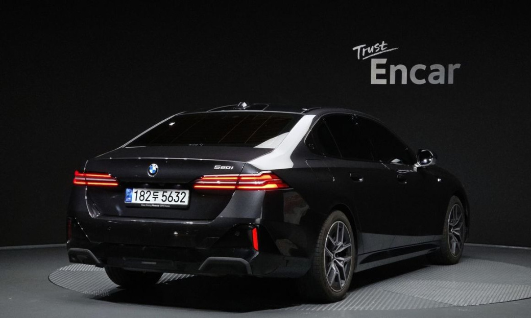 BMW 5-Series 520i M Sport, 2024