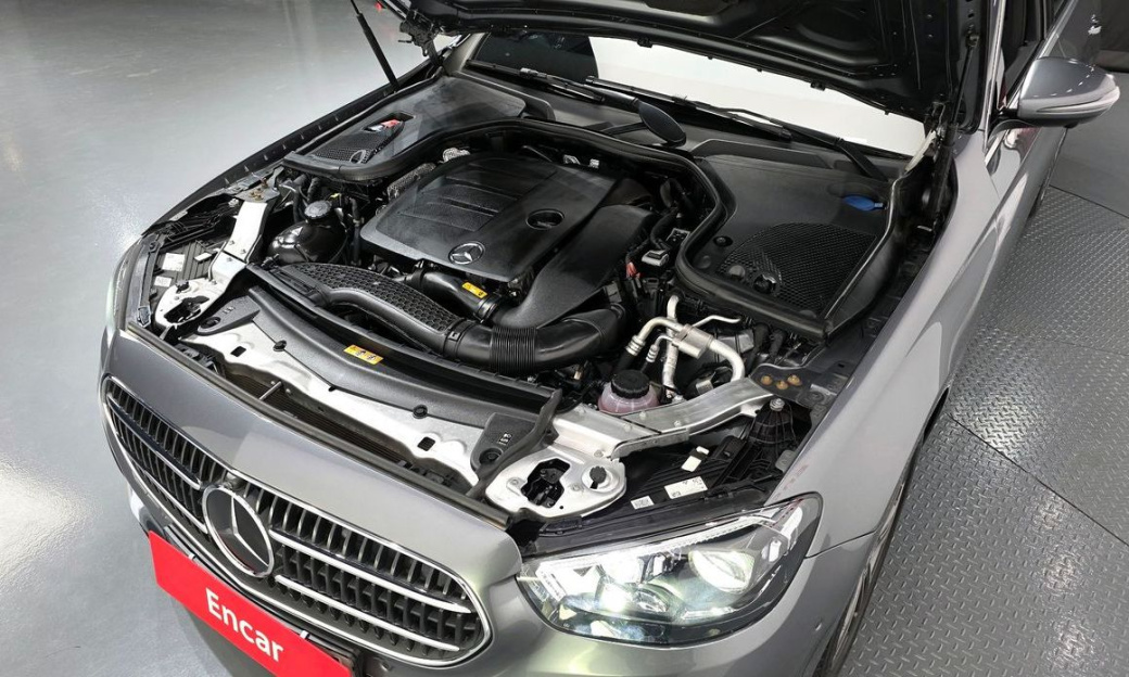 Mercedes-Benz E-Class E350 4MATIC Avantgarde, 2021