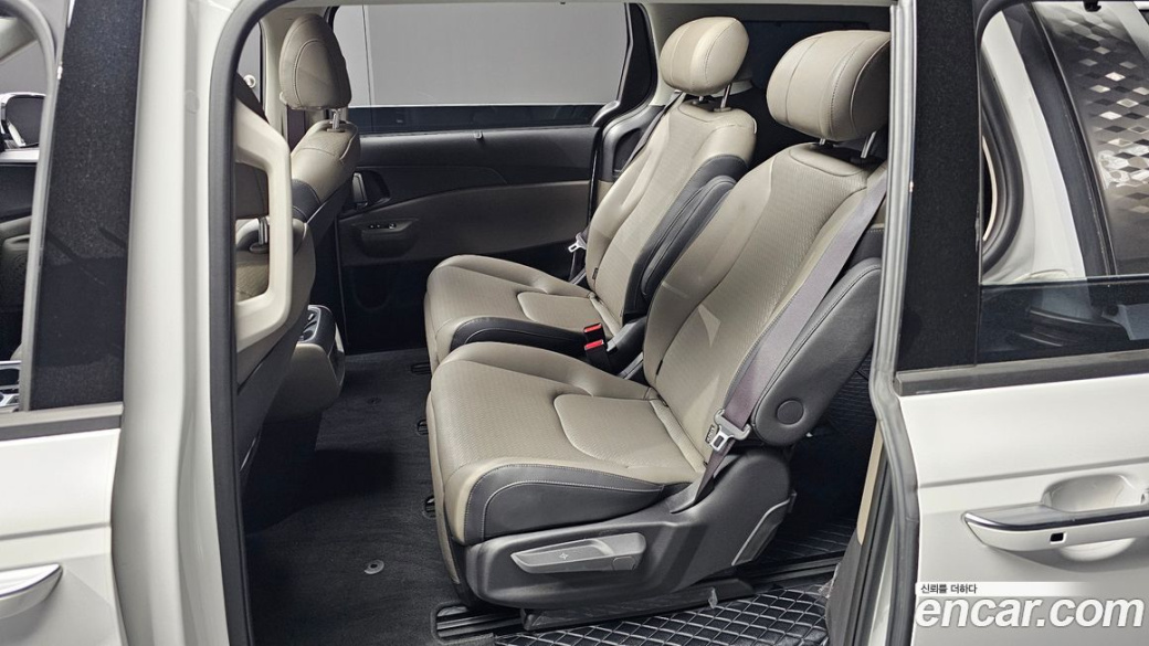 Kia Carnival 7-Seater Noblesse, 2025
