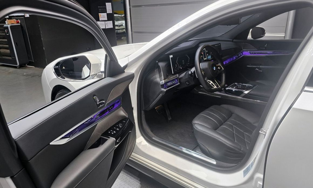 BMW 7-Series 740i xDrive M Sport, 2024