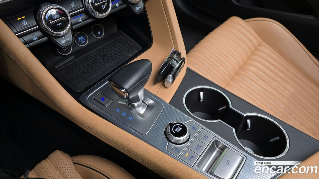 Genesis G70 Gasoline 2.0T 2WD, 2021