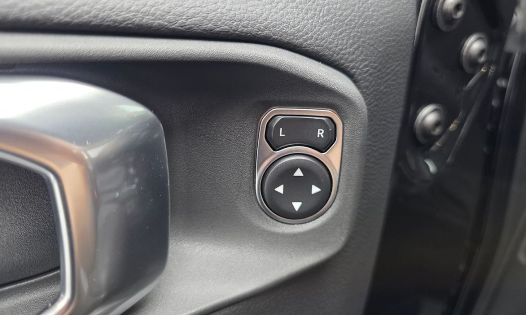 Jeep Wrangler 2.0 Sahara Power Top 4Door, 2025