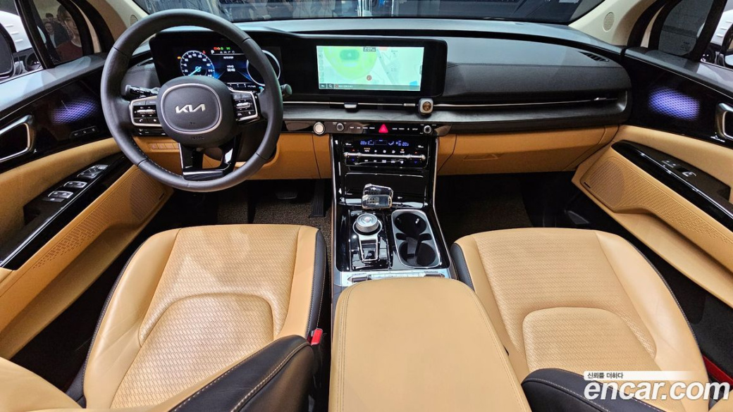 Kia Carnival 9-Seater Signature, 2023