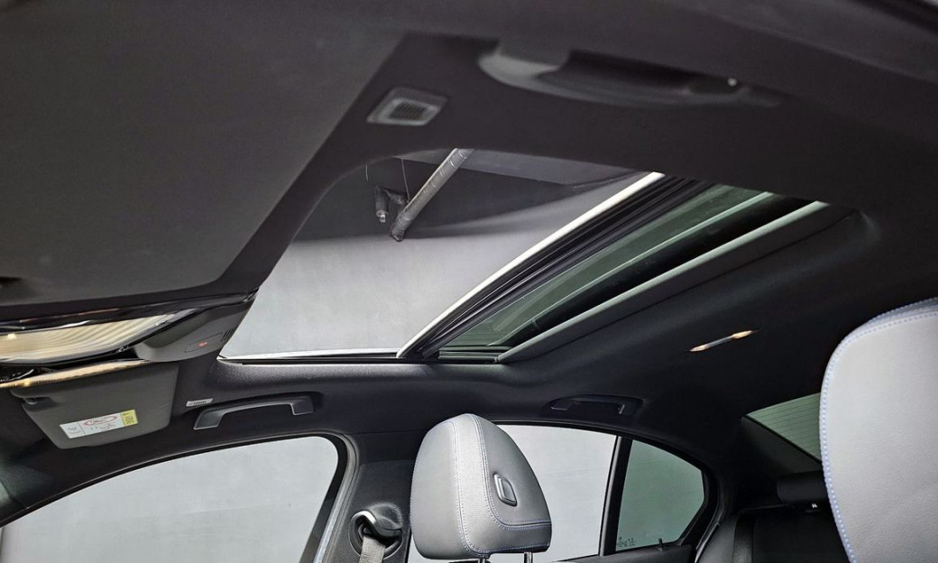 BMW 3-Series 320i M Sport, 2022