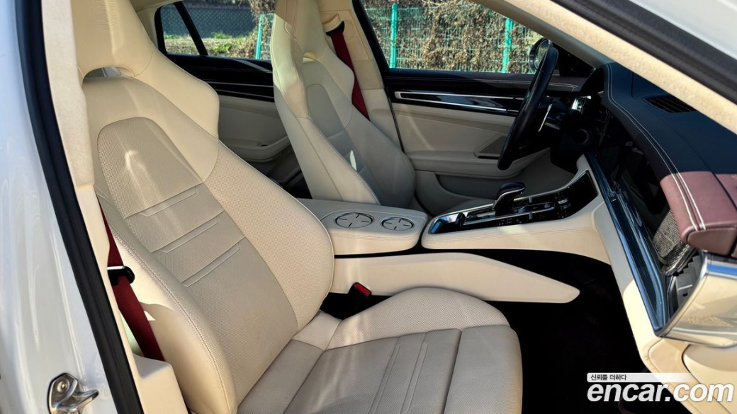 Porsche Panamera 4.0 GTS, 2022