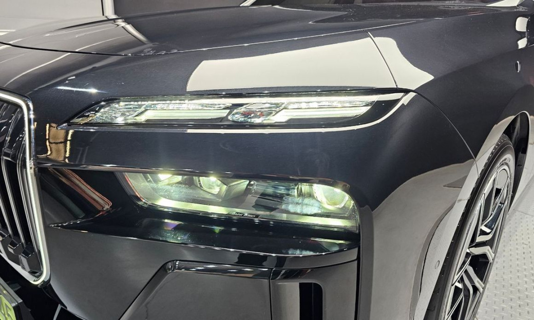 BMW 7-Series 740i xDrive M Sport, 2025