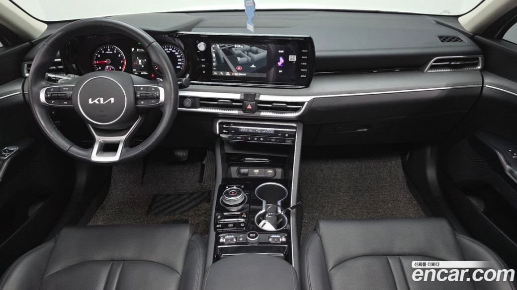 Kia K5 2.0, 2023