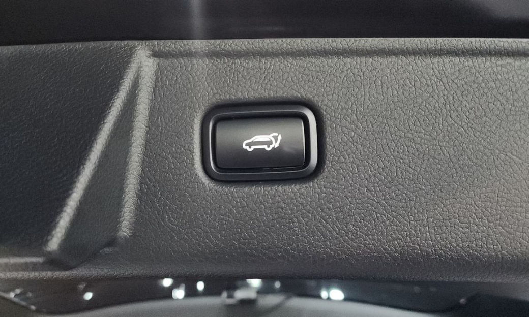 Kia Mohave Diesel 3.0 4WD 7-Seater, 2024