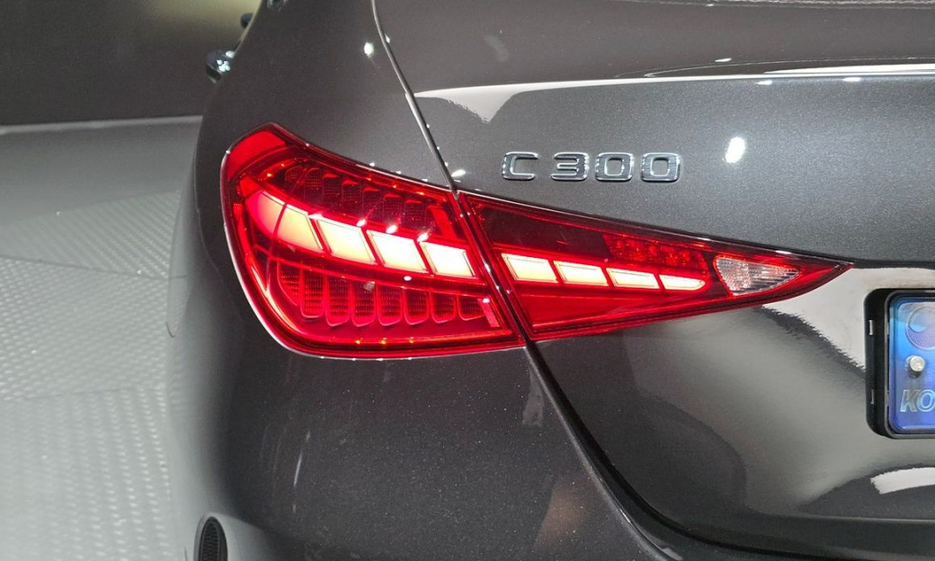 Mercedes-Benz C-Class C300 AMG Line, 2022