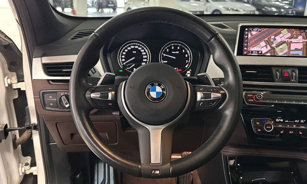 BMW X1 xDrive 20i M Sport, 2022