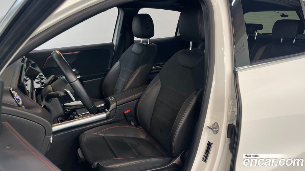Mercedes-Benz GLA-Class GLA250 4MATIC, 2022