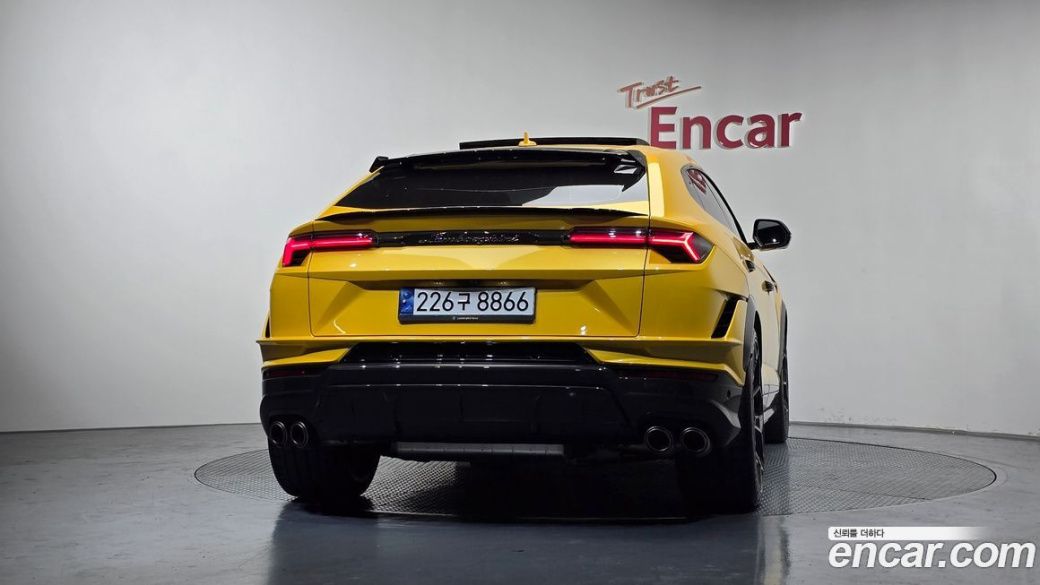 Lamborghini Urus 4.0 V8 Performante, 2024