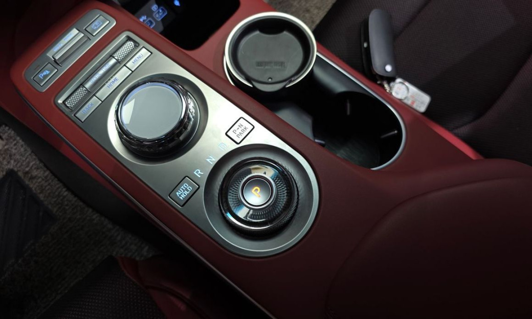 Genesis GV70 2.5T Gasoline 2WD, 2021